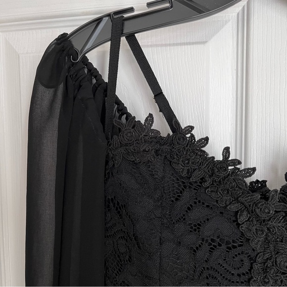 BCBG MAXAZRIA BLACK LACE MINI COCKTAIL DRESS - Picture 5 of 15